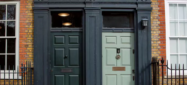 Front Door Window Replacement in Melbourne, VIC