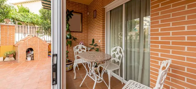 Adding Porch Enclosures To Your Home in Melbourne, Victoria